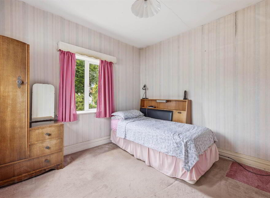 16 Knocklofty Park, Belmont, Belfast, BT4 3NA