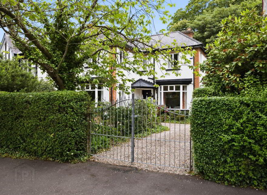 16 Knocklofty Park, Belmont, Belfast, BT4 3NA
