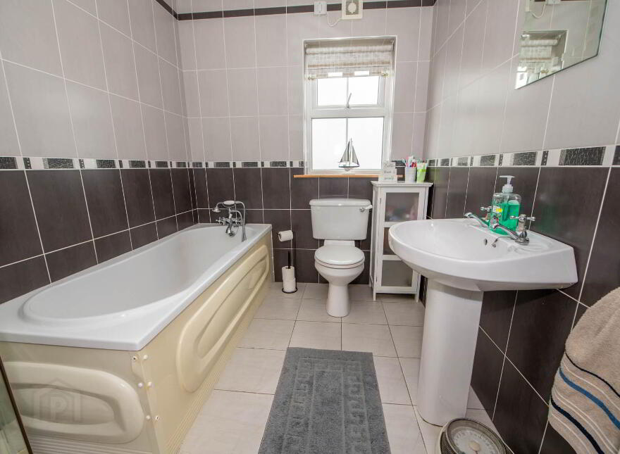 15 Elm Park, Ballymagan, Buncrana, F93HF80