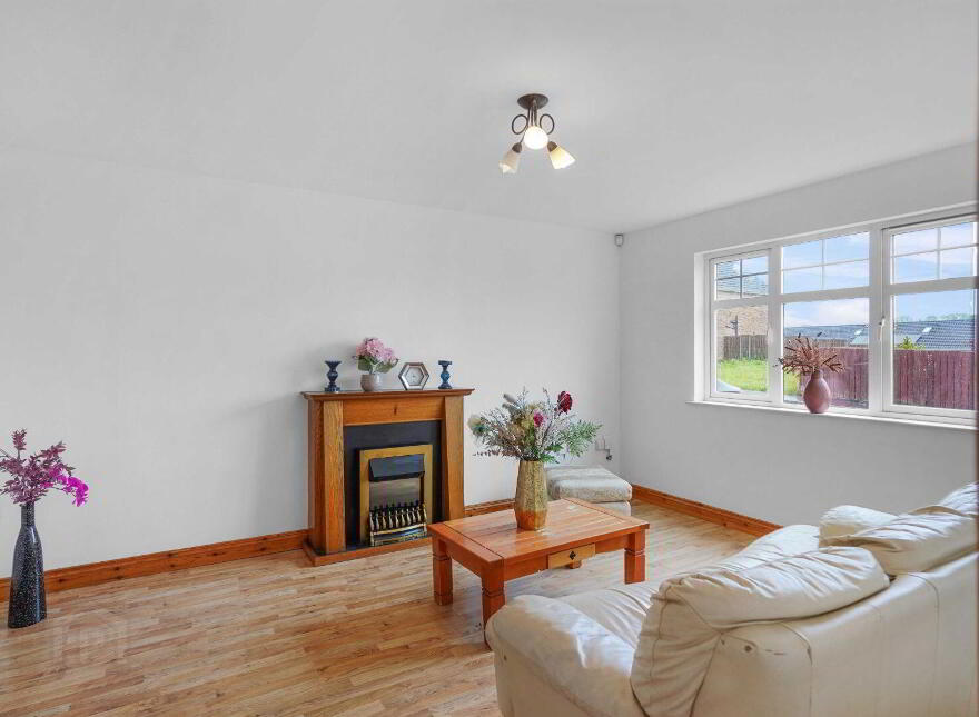 76 Lakeview, The Fair Green, Townparks, H12KD70