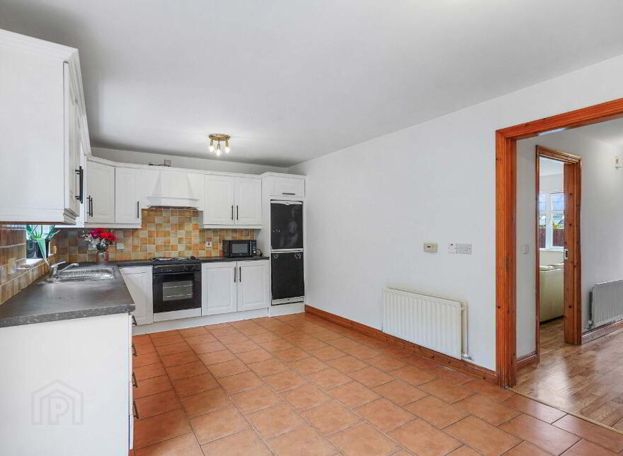 76 Lakeview, The Fair Green, Townparks, H12KD70
