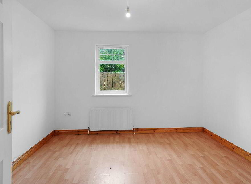 76 Lakeview, The Fair Green, Townparks, H12KD70