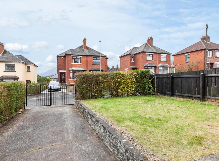 7 Benview Park, Belfast, BT14 8HT
