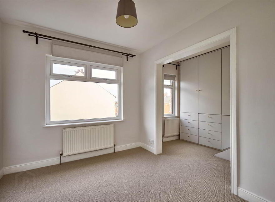 4 Downshire Place, Holywood, BT18 9LR
