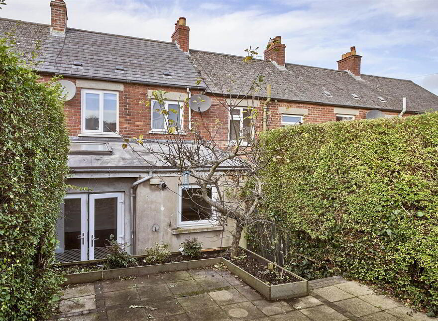 4 Downshire Place, Holywood, BT18 9LR