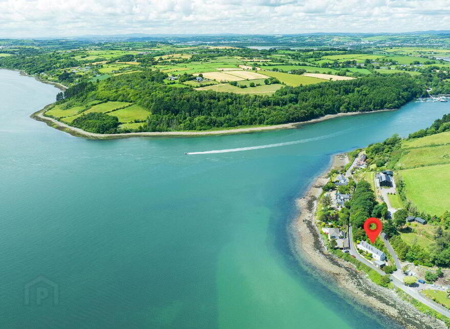 Brecon Lodge, East, East Ferry, P25WV60