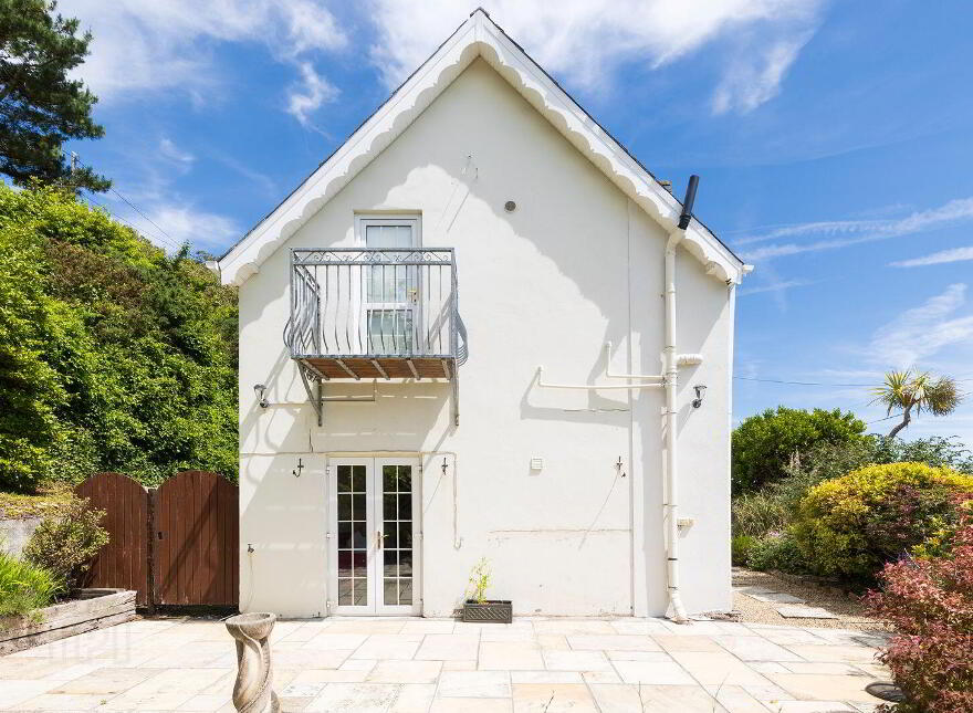 Brecon Lodge, East, East Ferry, P25WV60