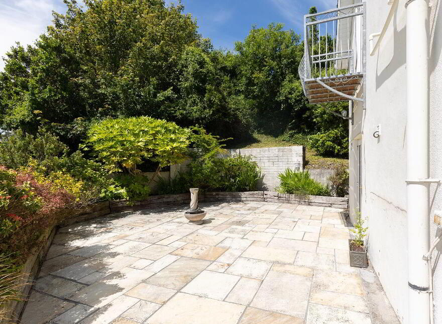 Brecon Lodge, East, East Ferry, P25WV60