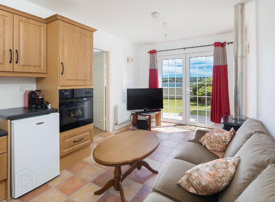 Brecon Lodge, East, East Ferry, P25WV60