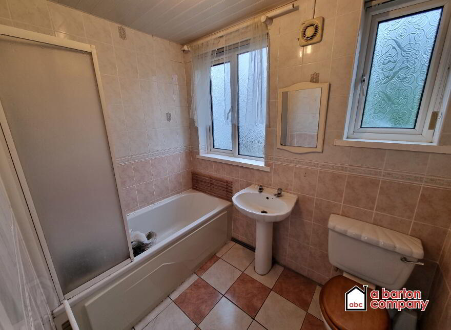 18 Abbots Gardens, Whiteabbey, Newtownabbey, BT37 9RA