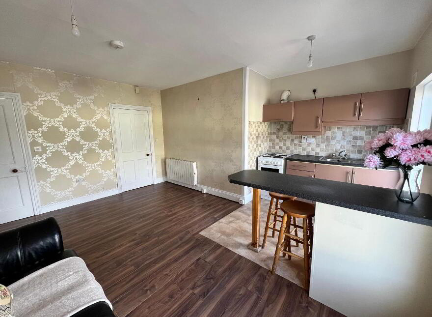1 Apt. And Apt, 2 Molly Bourkes, Church Street, Toomevara, E45CF34