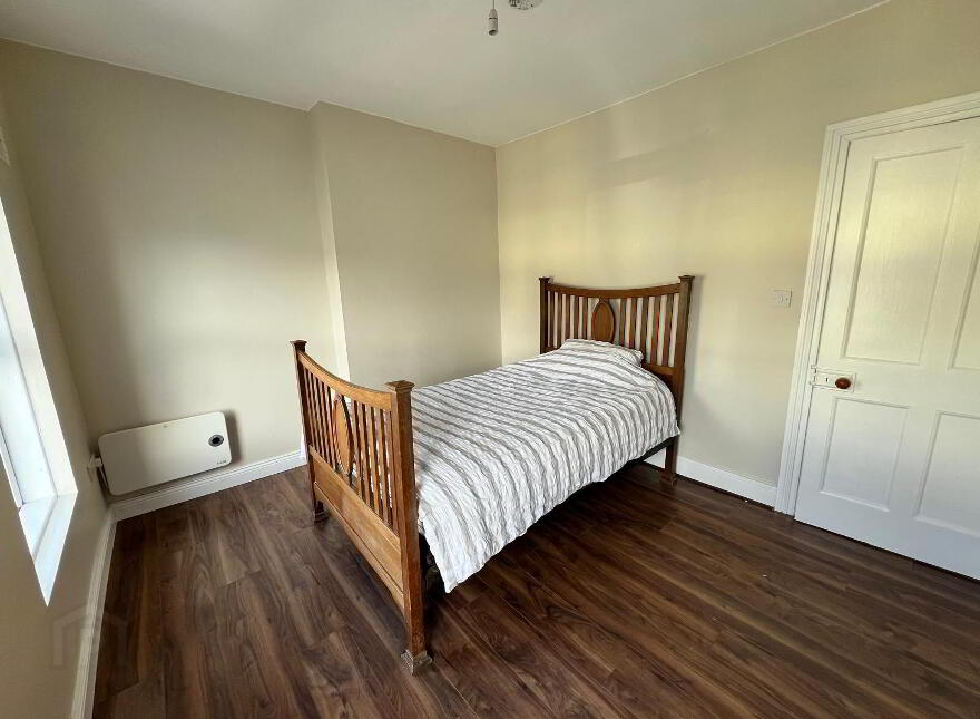 1 Apt. And Apt, 2 Molly Bourkes, Church Street, Toomevara, E45CF34