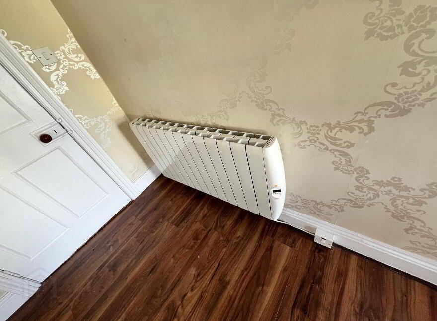 1 Apt. And Apt, 2 Molly Bourkes, Church Street, Toomevara, E45CF34