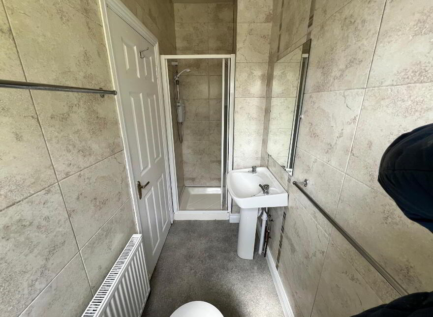 1 Apt. And Apt, 2 Molly Bourkes, Church Street, Toomevara, E45CF34