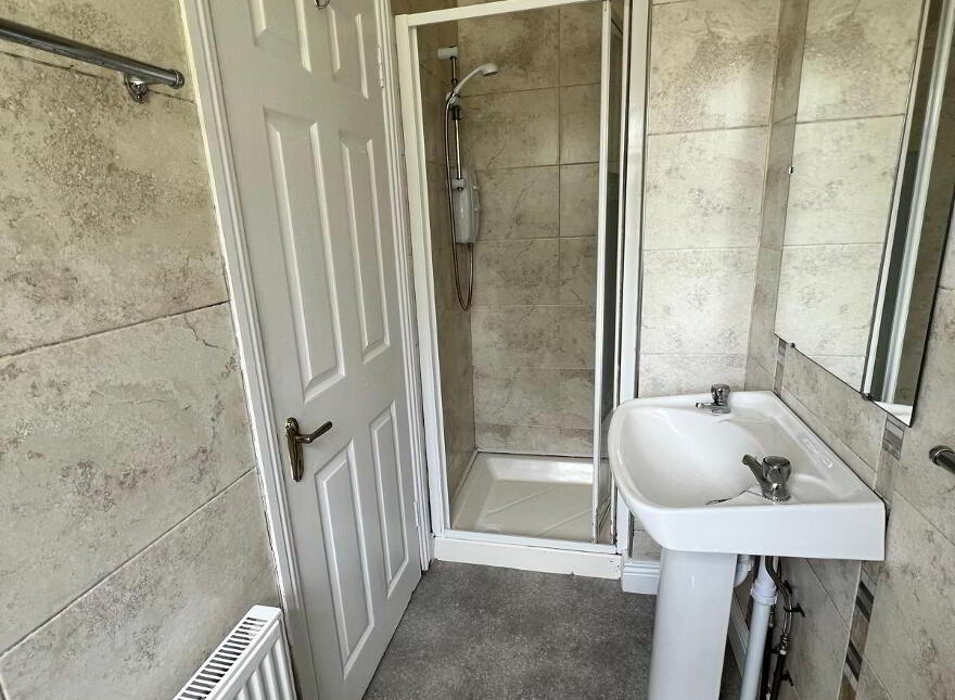 1 Apt. And Apt, 2 Molly Bourkes, Church Street, Toomevara, E45CF34