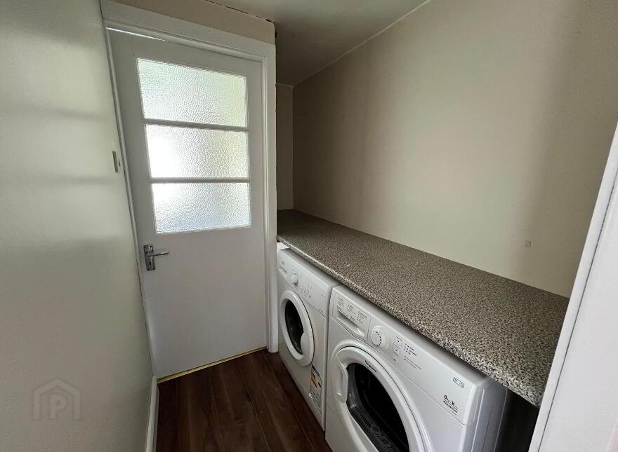 1 Apt. And Apt, 2 Molly Bourkes, Church Street, Toomevara, E45CF34