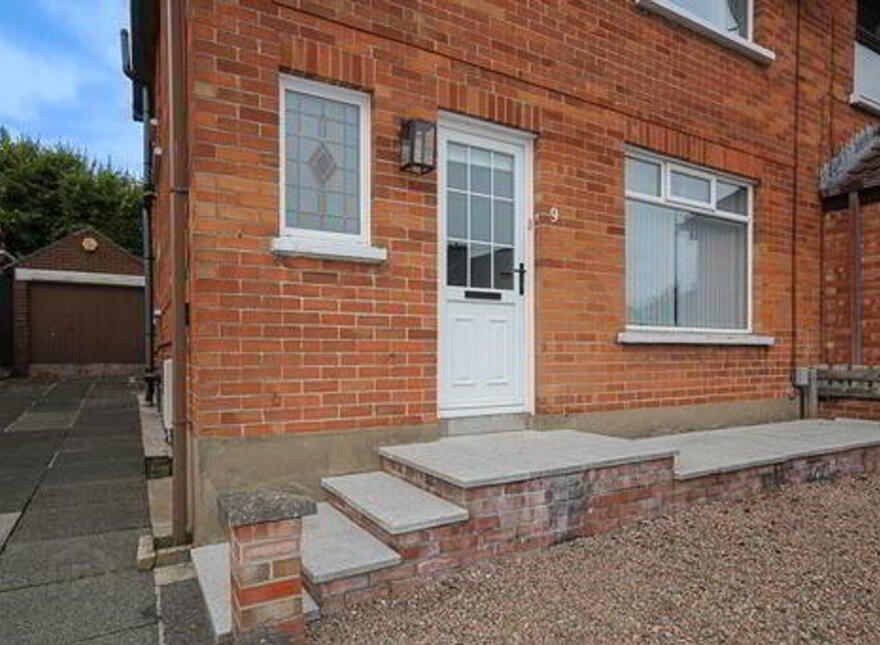 9 Lyndhurst Drive, Belfast, BT13 3PA
