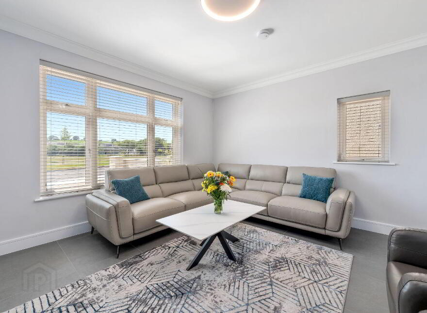 7 Clover Lawn, Janeville, Carrigaline, P43EY13