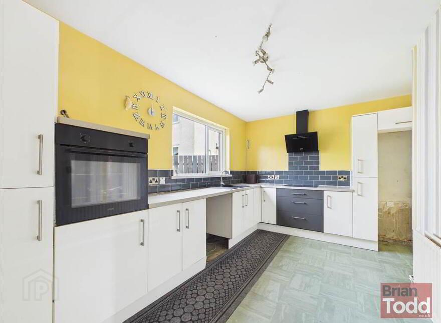 Torr Gardens, Larne, BT40 2JQ