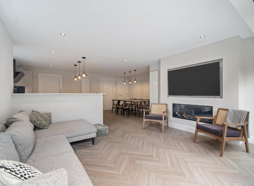 24 Moira Gate, Lurgan Road, Moira, BT67 0XZ
