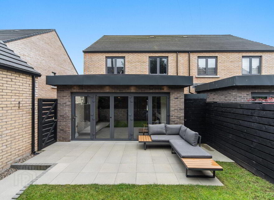 24 Moira Gate, Lurgan Road, Moira, BT67 0XZ
