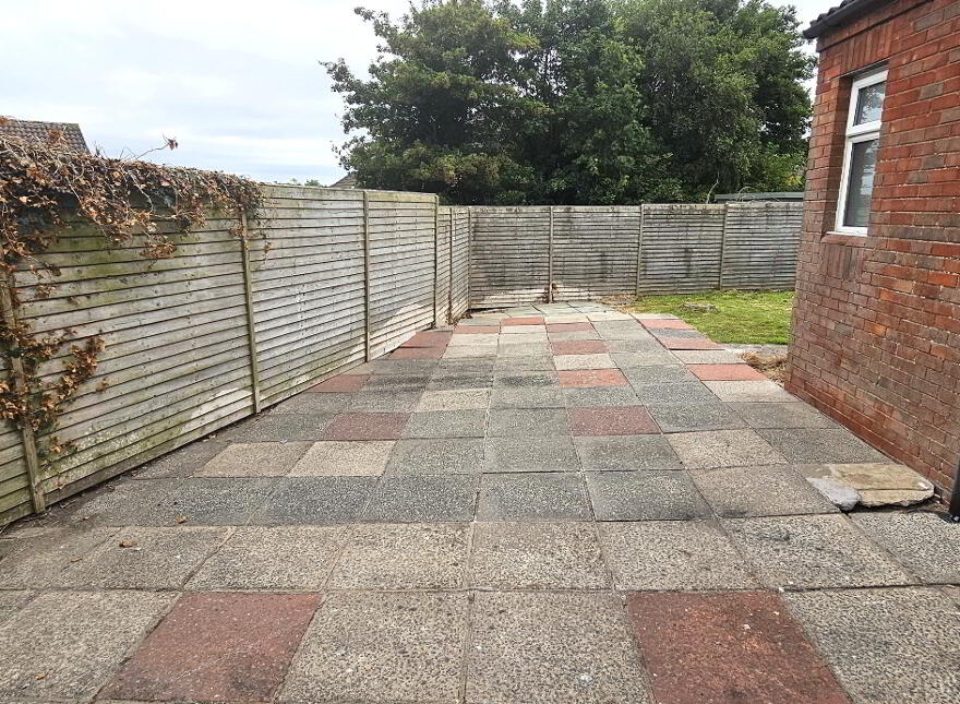 20 Vionville Rise, Dundonald, Belfast, BT5 7SF
