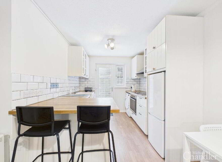 4 Park Place, Belfast, BT6 8FR