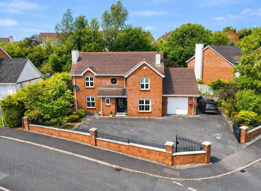 37 Scaffog Avenue, Enniskillen, BT74 7JJ