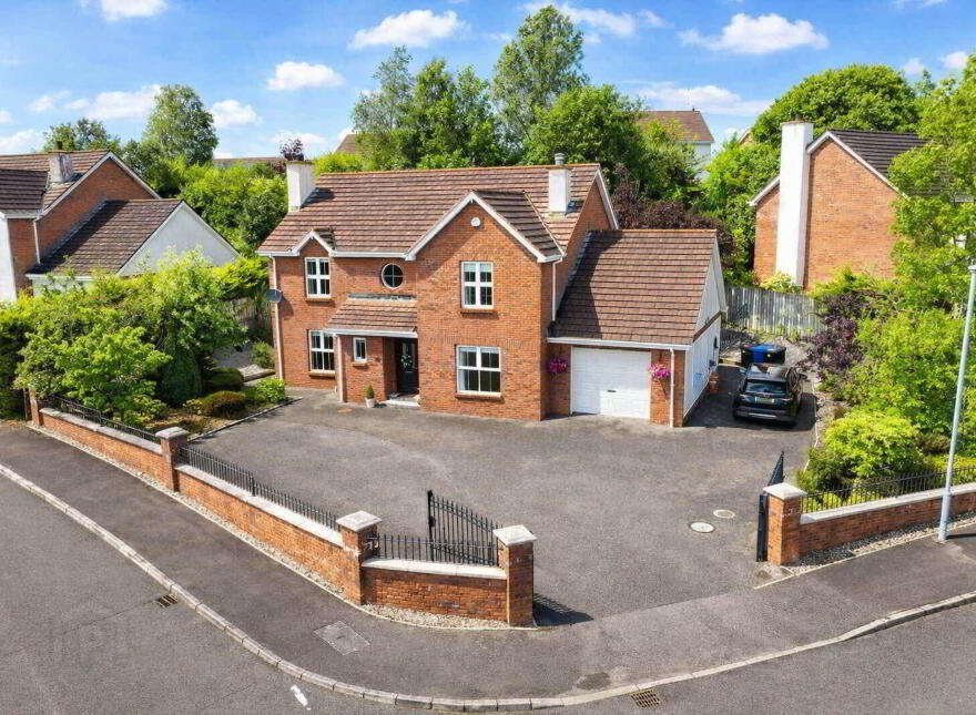37 Scaffog Avenue, Enniskillen, BT74 7JJ