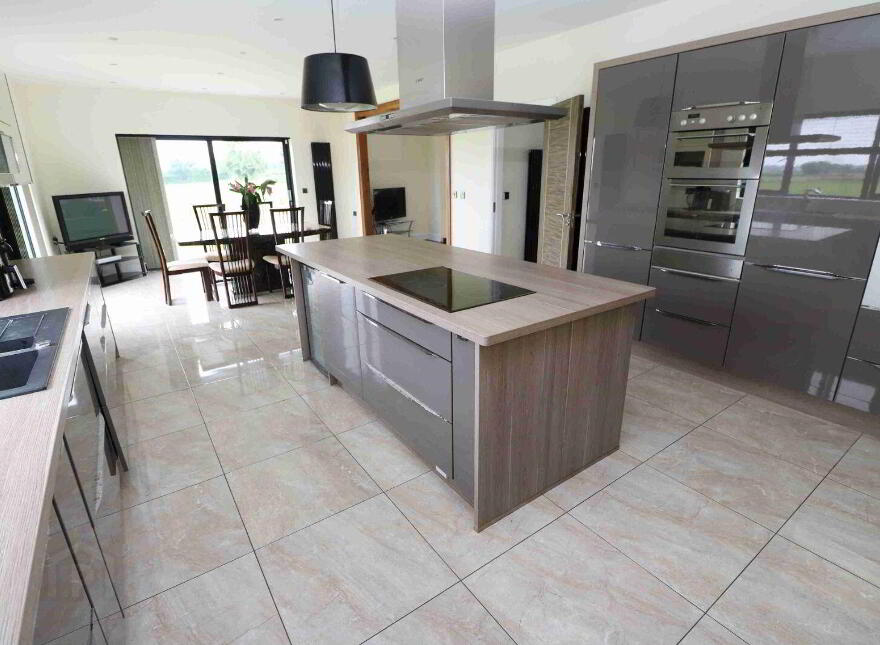 Primate Park, Carstown, Termonfeckin, A92N7E8