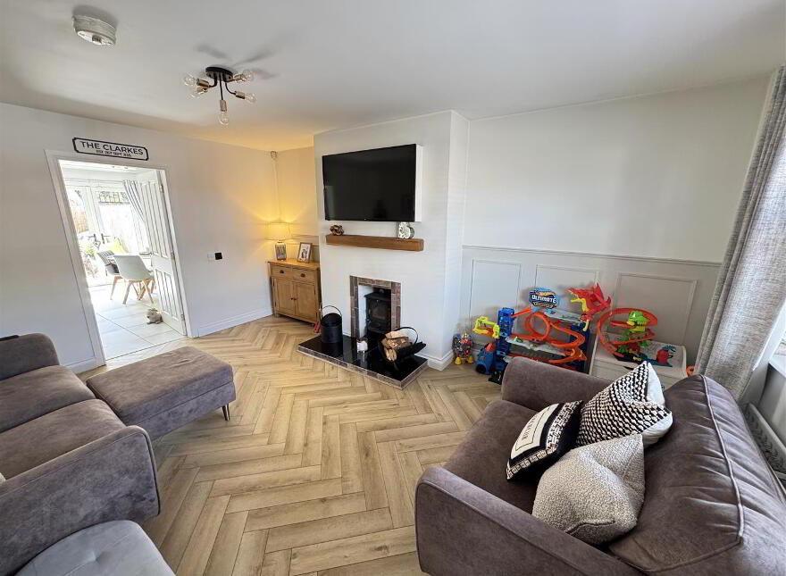 8 The Cedars, Antrim, BT41 4LE