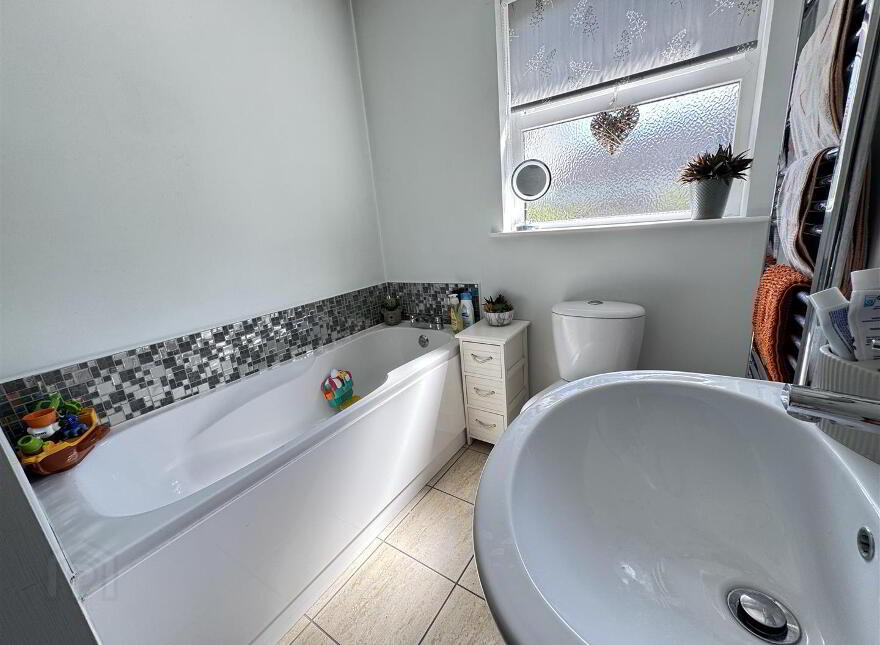8 The Cedars, Antrim, BT41 4LE