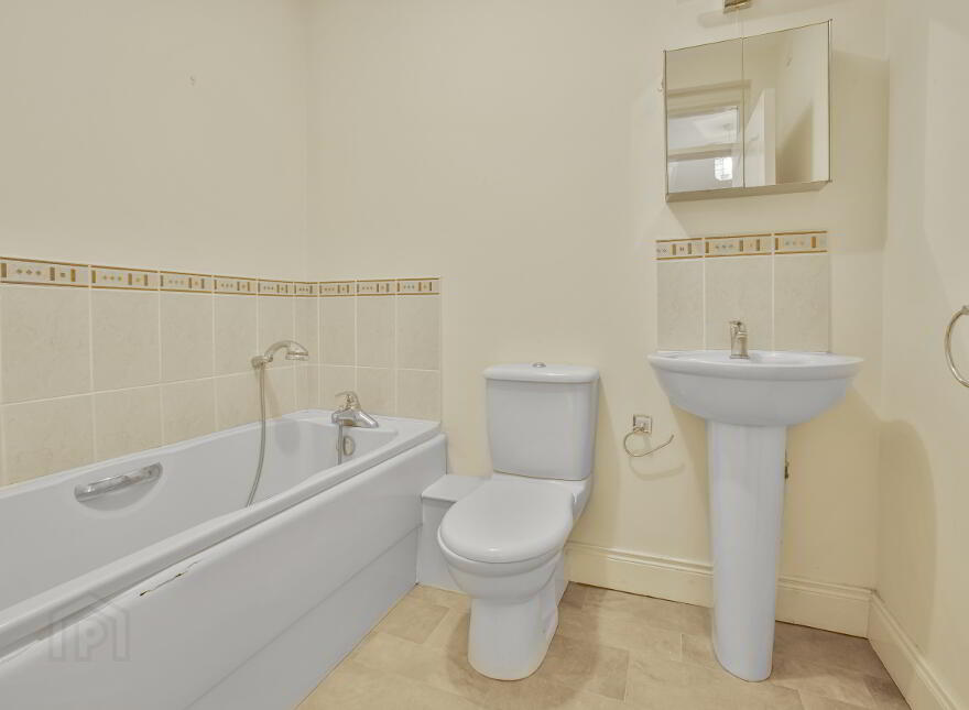 7 Ennismore Hall, Ballymena, BT43 5ES