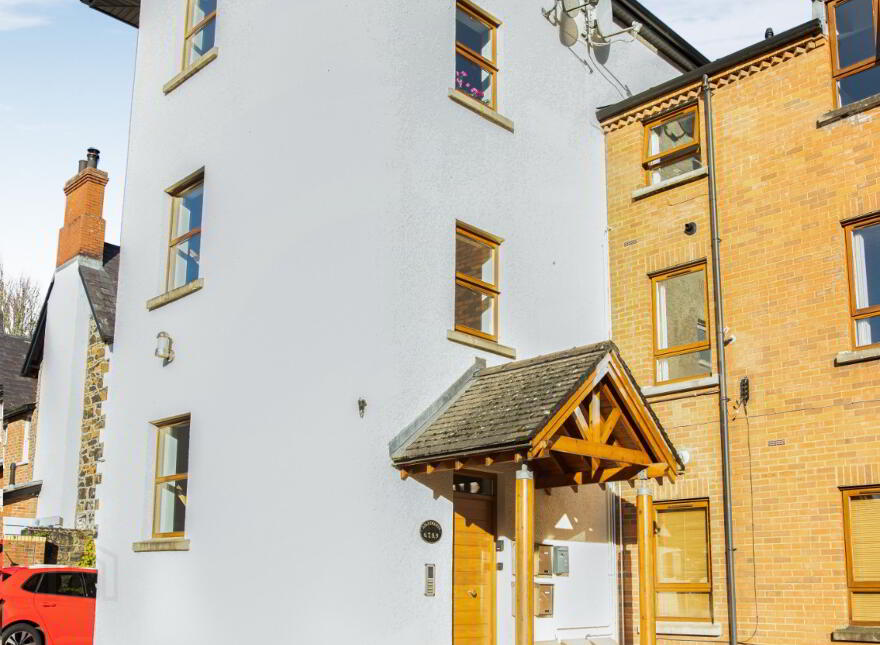 7 Ennismore Hall, Ballymena, BT43 5ES