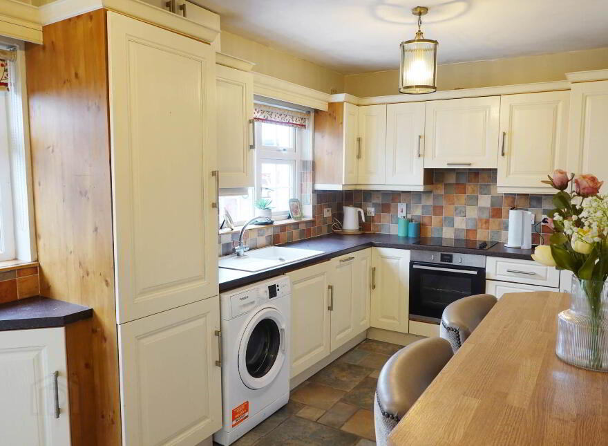 21 Derrygore Terrace, Enniskillen, BT74 6BL
