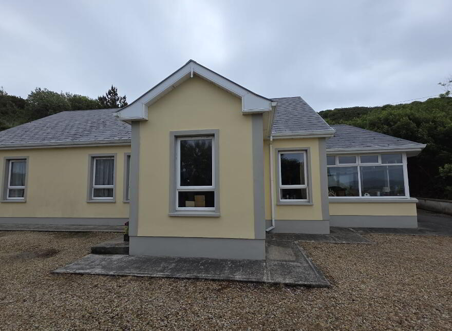 Roshin, Dungloe, F94VN59