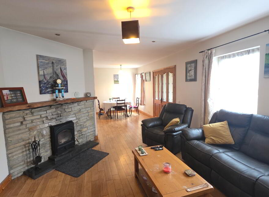 Roshin, Dungloe, F94VN59