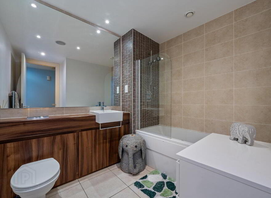 Apartment 10.29 The Arc 2J Queens Road, Belfast, BT3 9FP