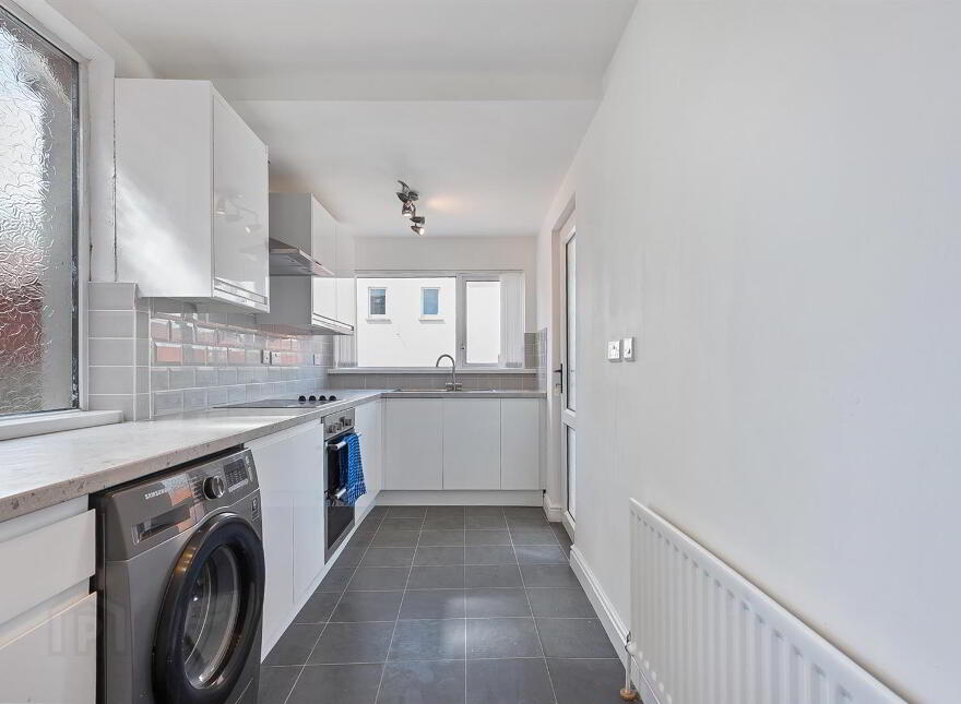 3 Hillview Park, Newtownabbey, BT36 5HW