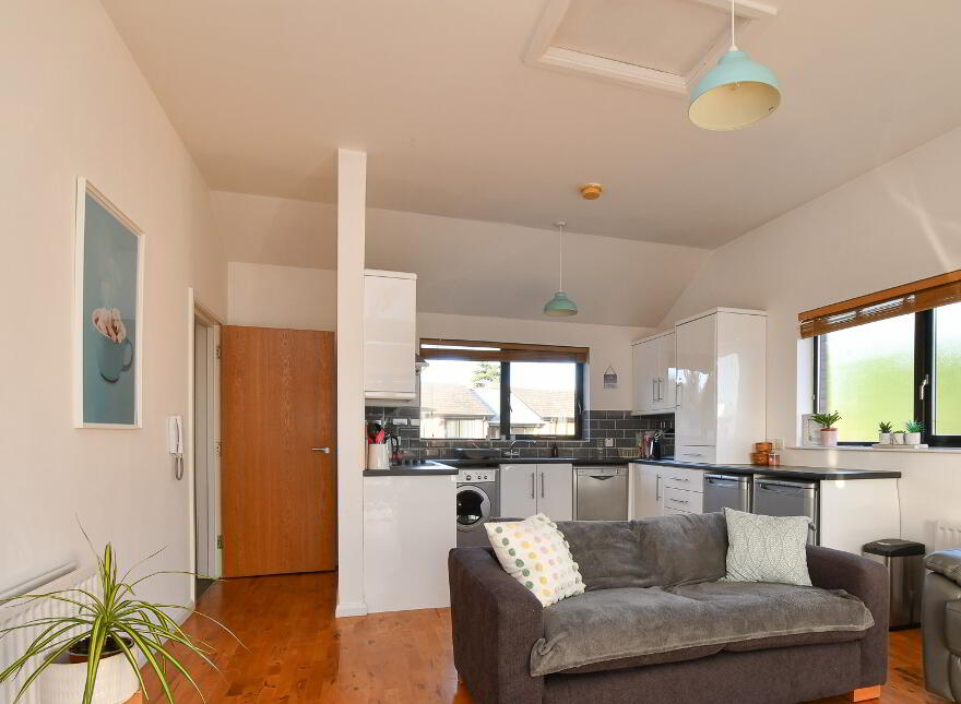 Apt 3 Old Shore Close, Trooperslane, Carrickfergus, BT38 8ZJ
