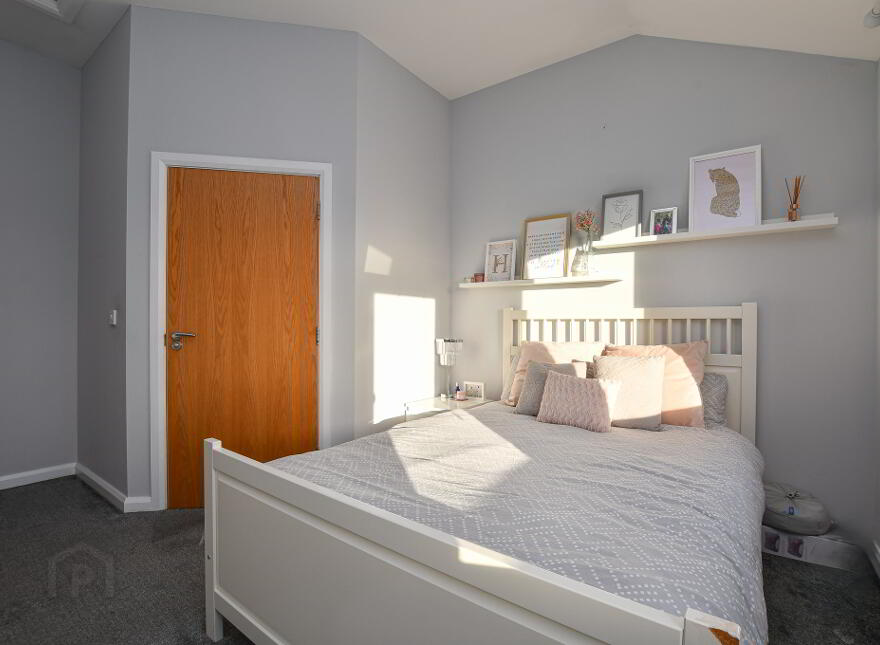 Apt 3 Old Shore Close, Trooperslane, Carrickfergus, BT38 8ZJ