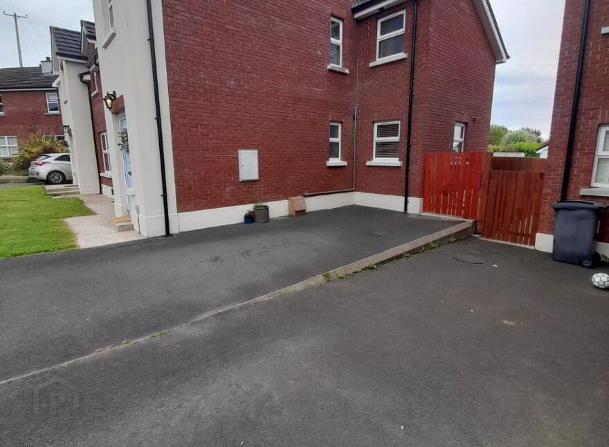 14 Lis Ard Court, Newry, BT35 8WS