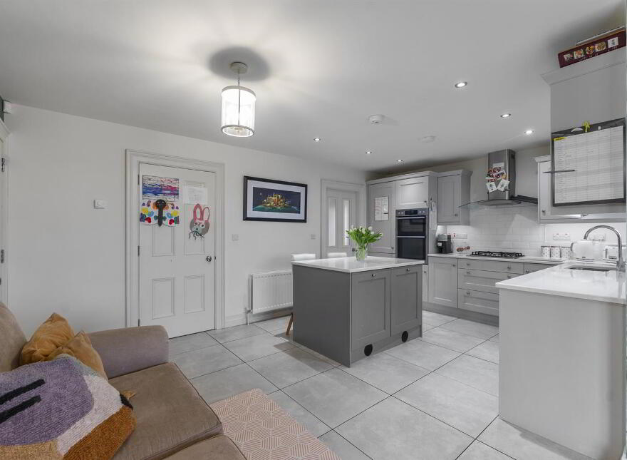 19 Crawfordsburn Way, Newtownards, BT23 4RY
