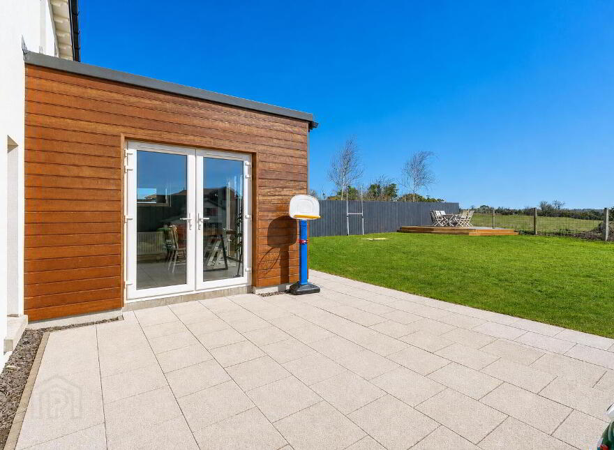 19 Crawfordsburn Way, Newtownards, BT23 4RY
