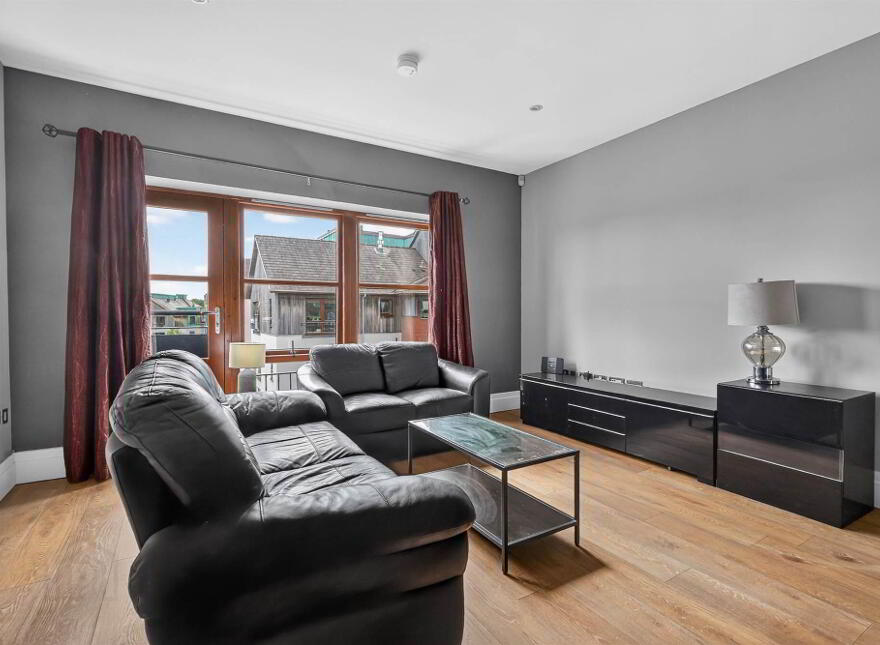 A19 Apt The Oaks, Malone Square, 40 Windsor Park, Belfast, BT9 6JU
