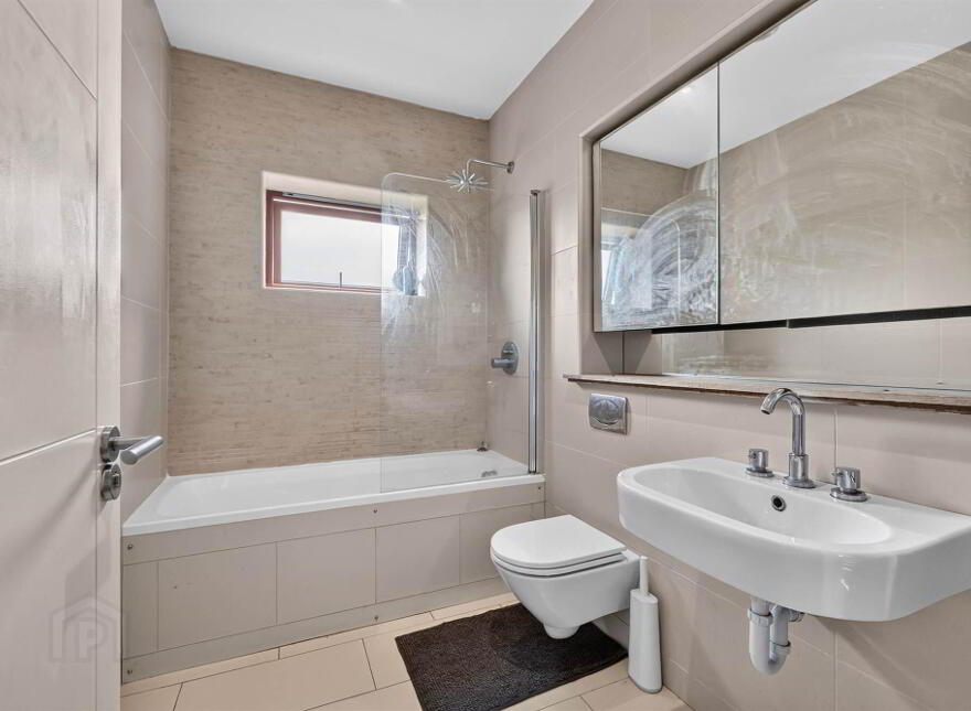 A19 Apt The Oaks, Malone Square, 40 Windsor Park, Belfast, BT9 6JU