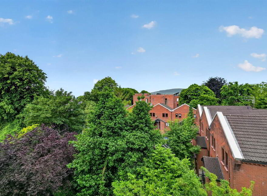 A19 Apt The Oaks, Malone Square, 40 Windsor Park, Belfast, BT9 6JU