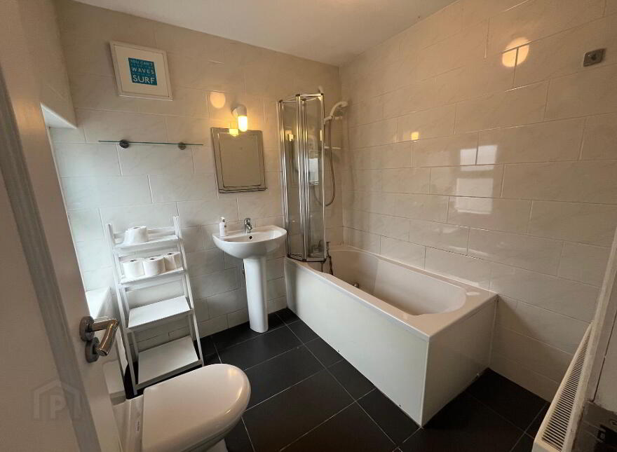 Rosserk Cottage, Lecarrow, Ballysakeery, Ballina, F26YN60