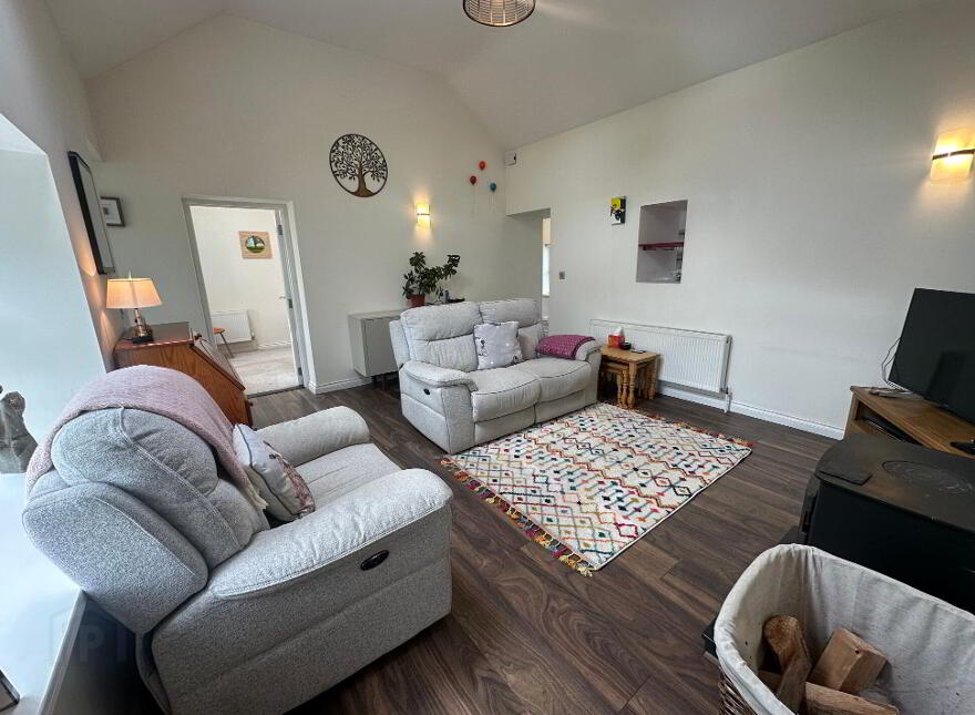 Rosserk Cottage, Lecarrow, Ballysakeery, Ballina, F26YN60
