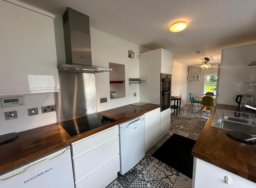 Rosserk Cottage, Lecarrow, Ballysakeery, Ballina, F26YN60